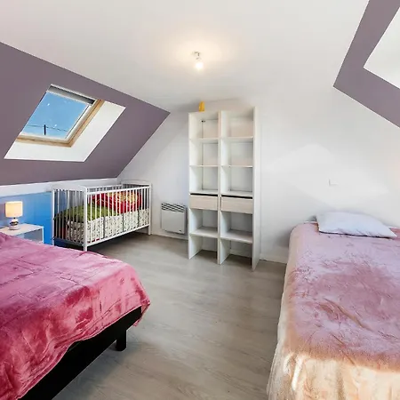 Beautiful Home In Le Ferre With Wifi Exterior photo